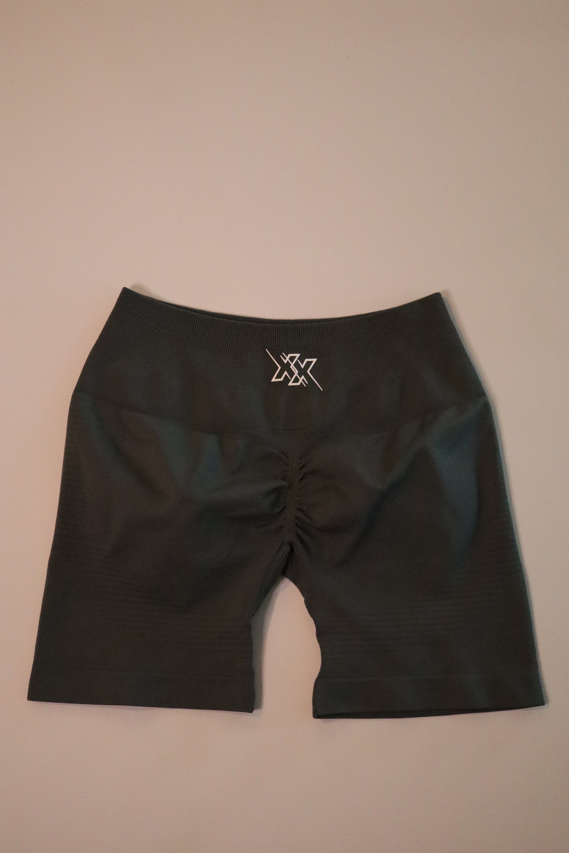 Rose Short Ash Grey